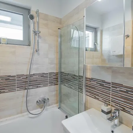Caisa- Luxury 20 M From The Sea Apartman